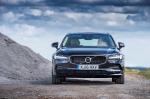 Volvo V90 D4 Momentum 2016 года (UK)
